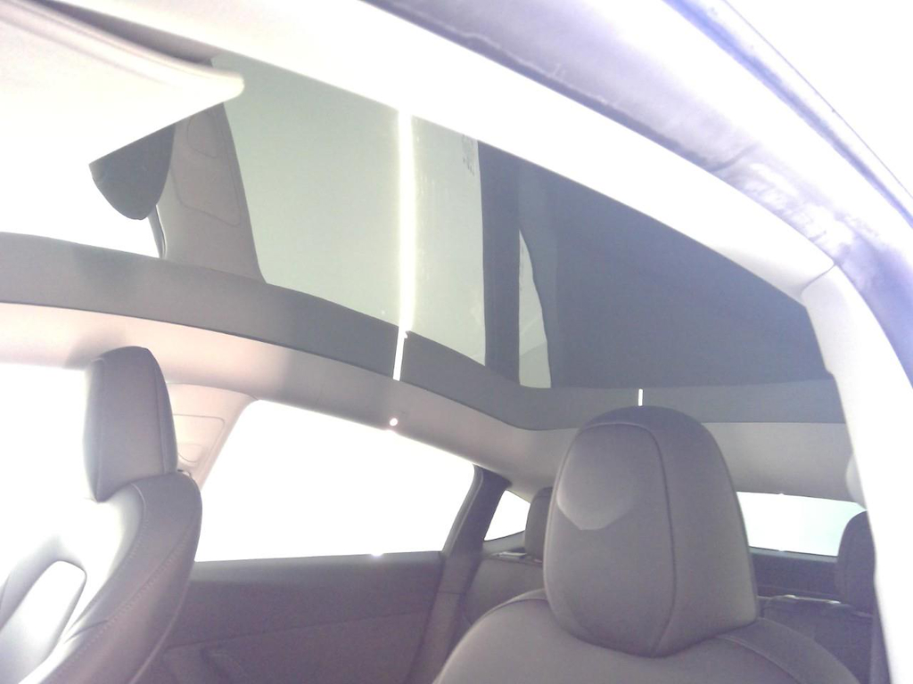 Foto 18 van Tesla Model Y