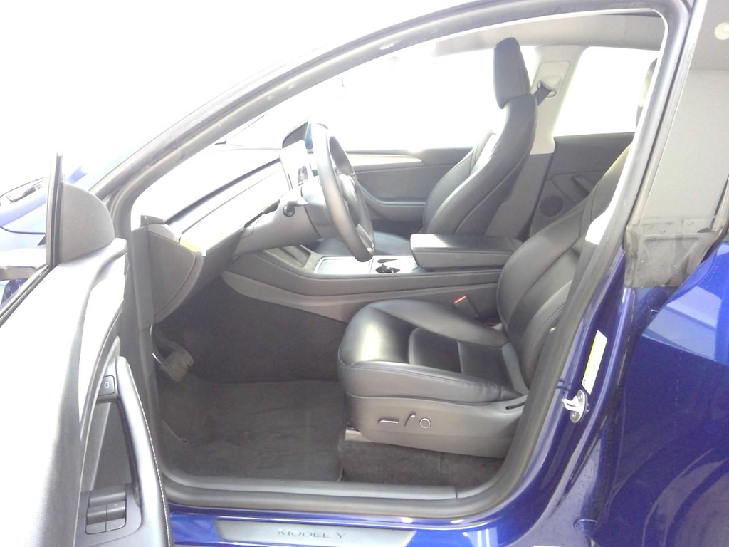 Foto 7 van Tesla Model Y