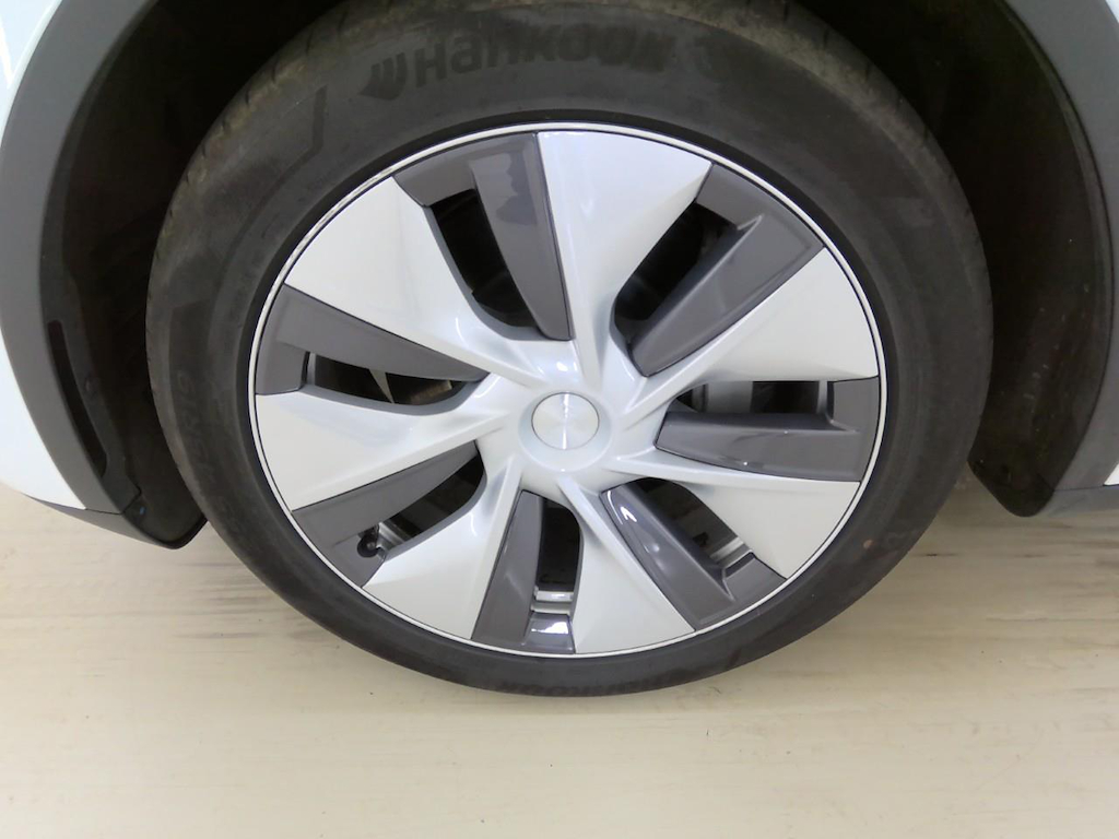 Foto 27 van Tesla Model Y