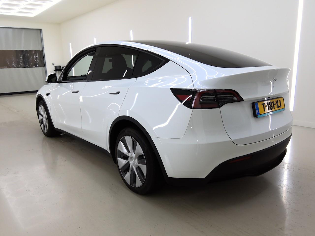 Foto 7 van Tesla Model Y