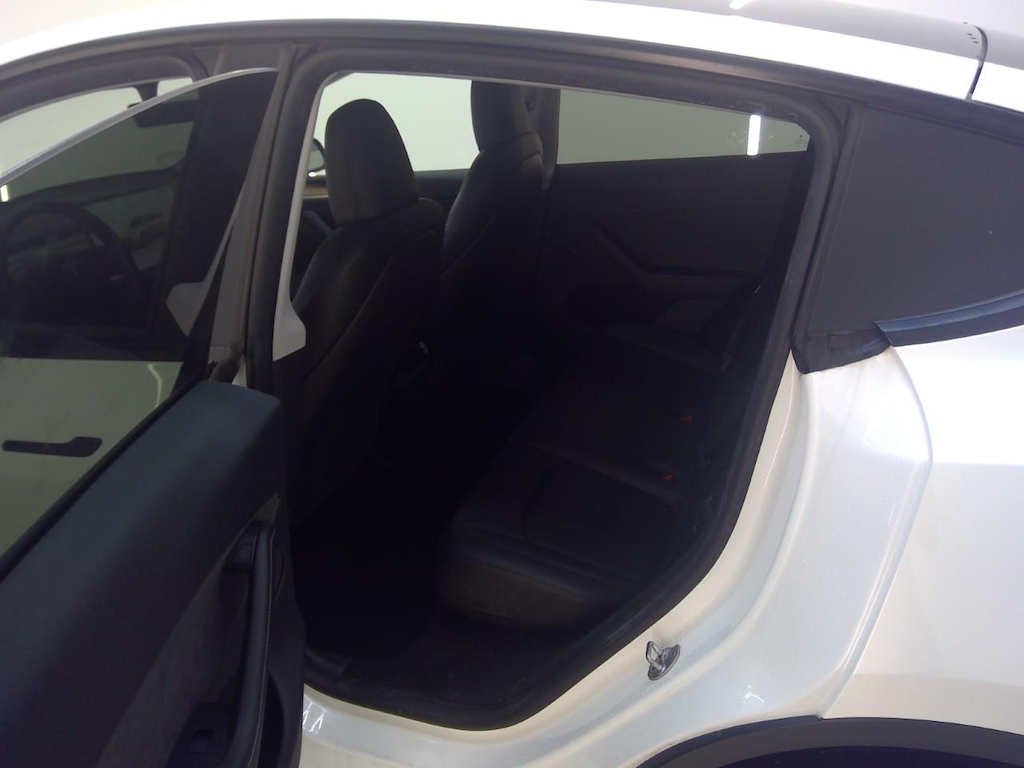 Foto 11 van Tesla Model Y