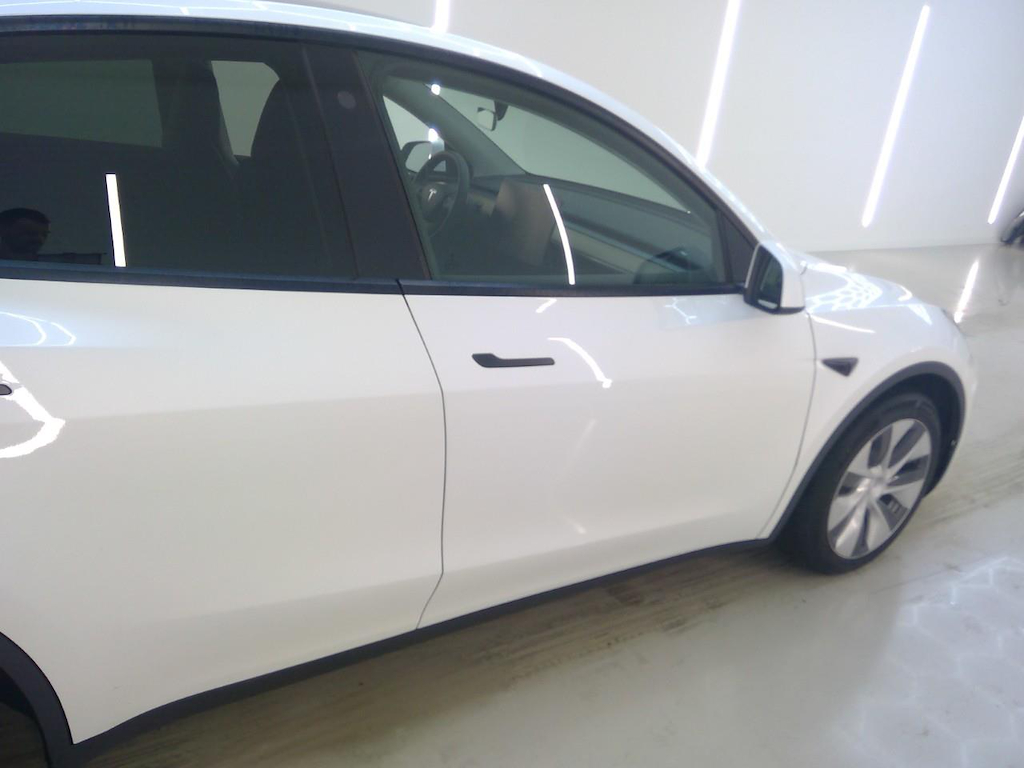Foto 28 van Tesla Model Y