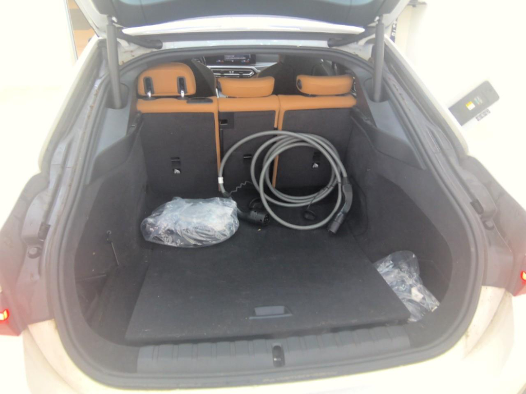 Foto 19 van BMW i4