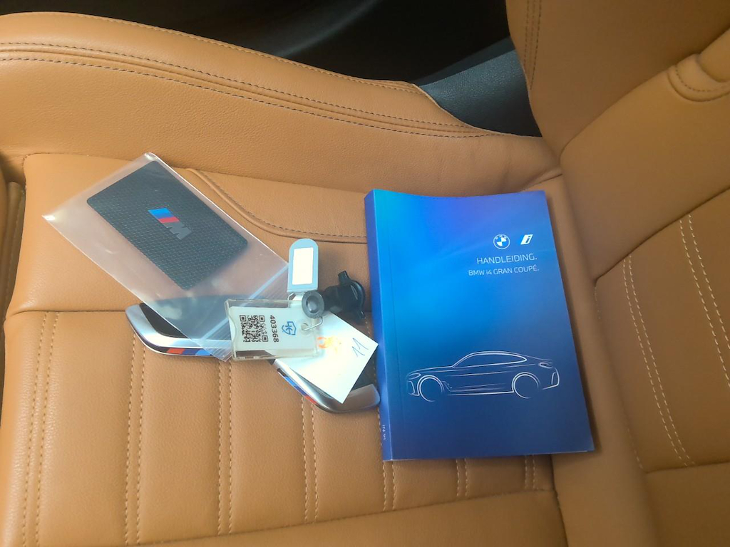 Foto 31 van BMW i4