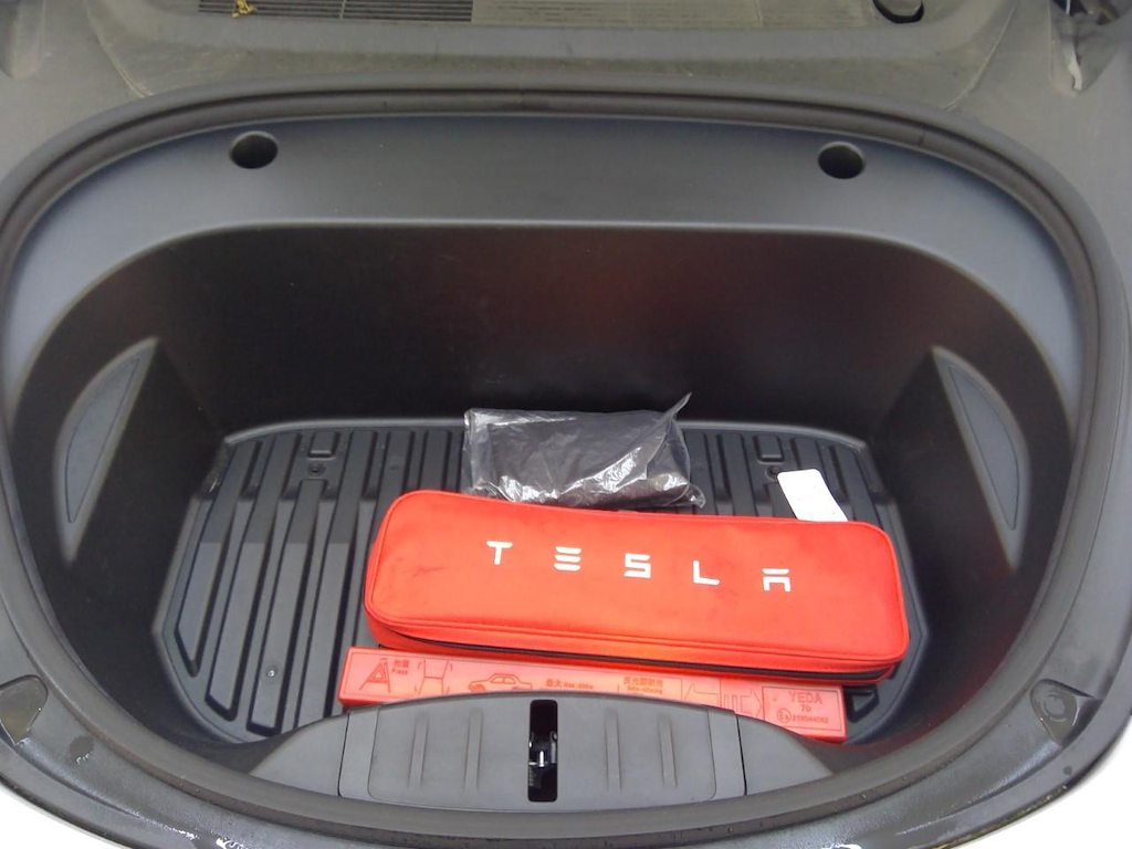 Foto 14 van Tesla Model 3