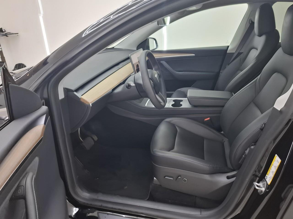 Foto 5 van Tesla Model Y