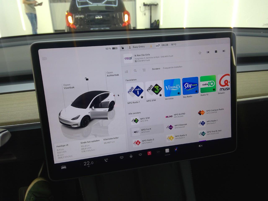 Foto 15 van Tesla Model Y