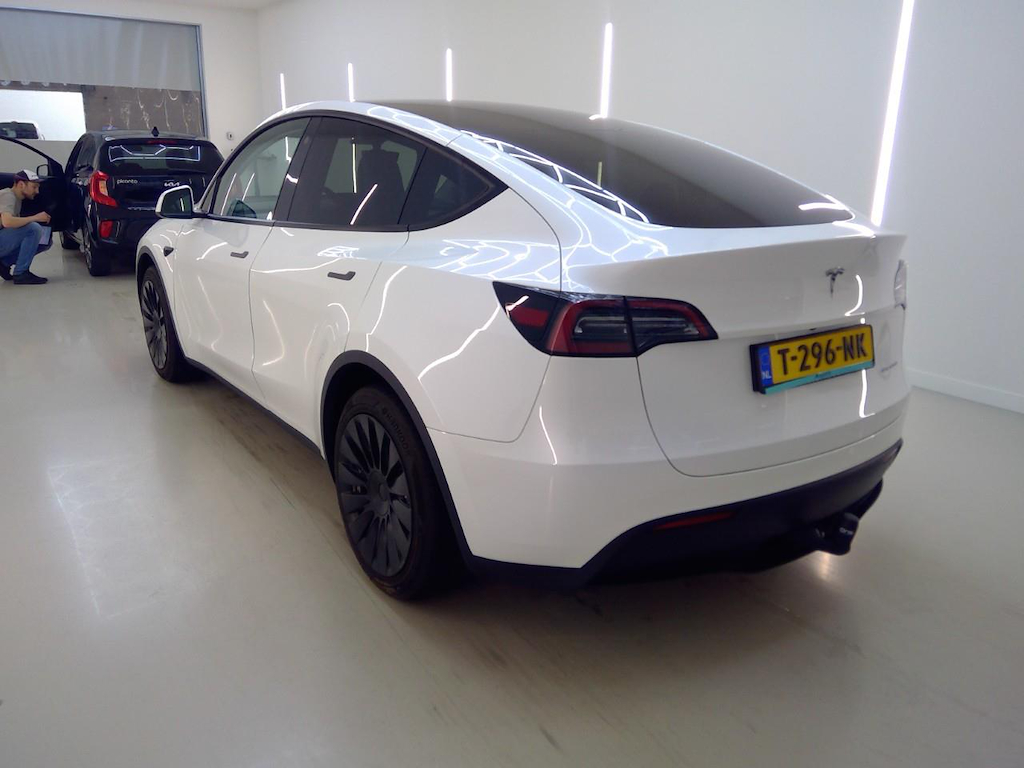 Foto 5 van Tesla Model Y