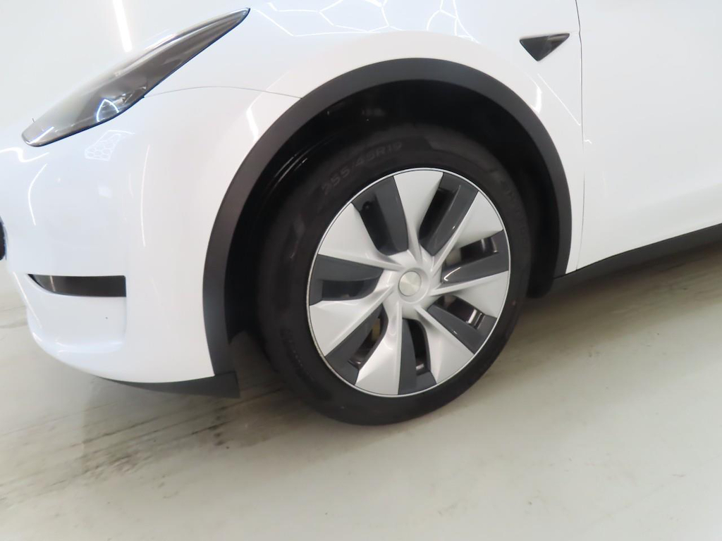 Foto 25 van Tesla Model Y