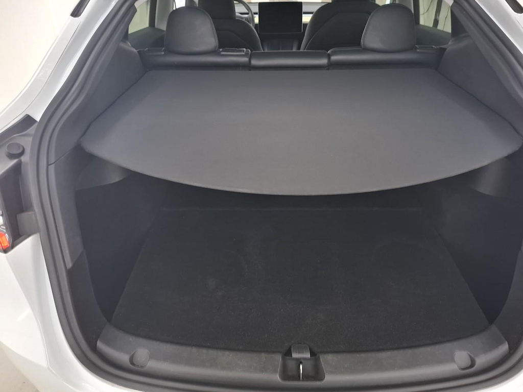 Foto 11 van Tesla Model Y