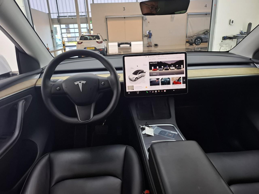 Foto 4 van Tesla Model Y