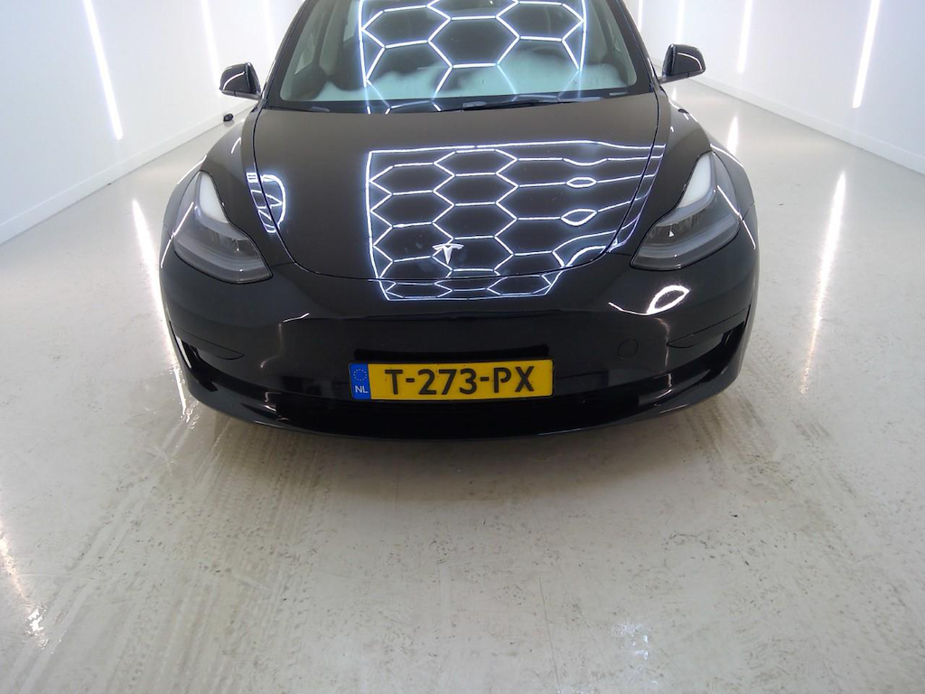 Foto 31 van Tesla Model 3