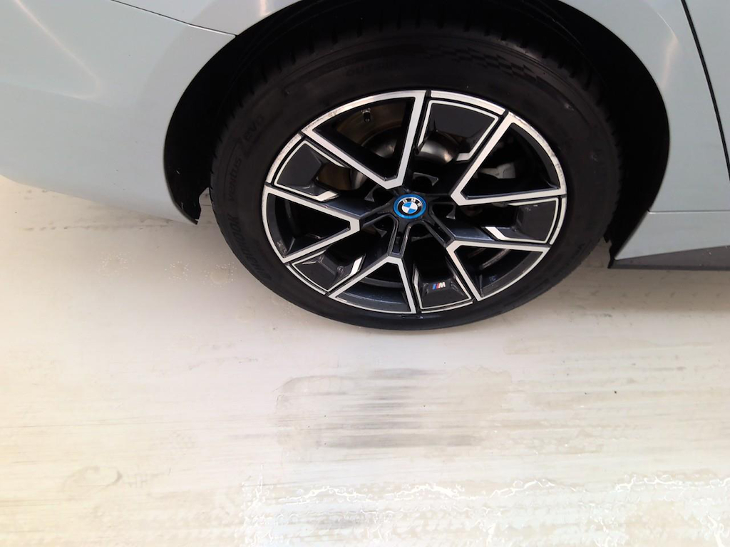 Foto 28 van BMW i4