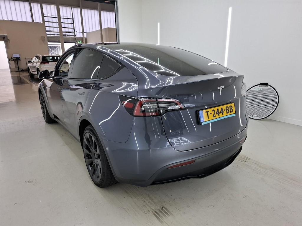 Foto 13 van Tesla Model Y