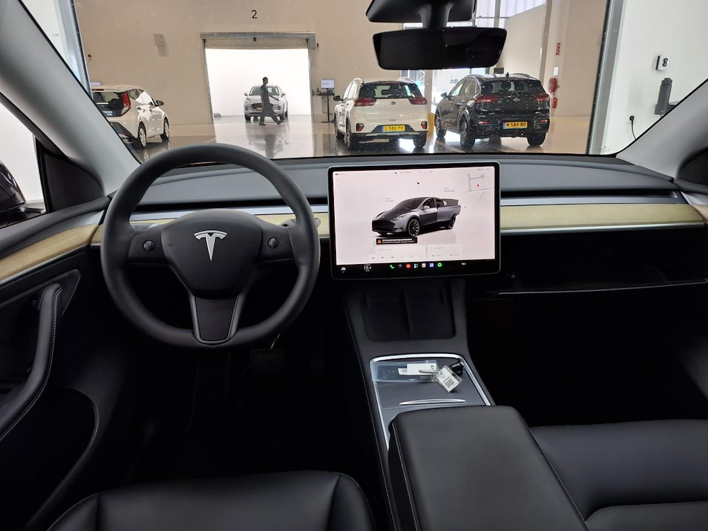 Foto 7 van Tesla Model Y