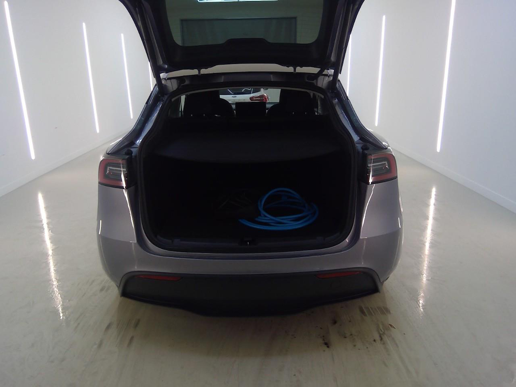 Foto 10 van Tesla Model Y