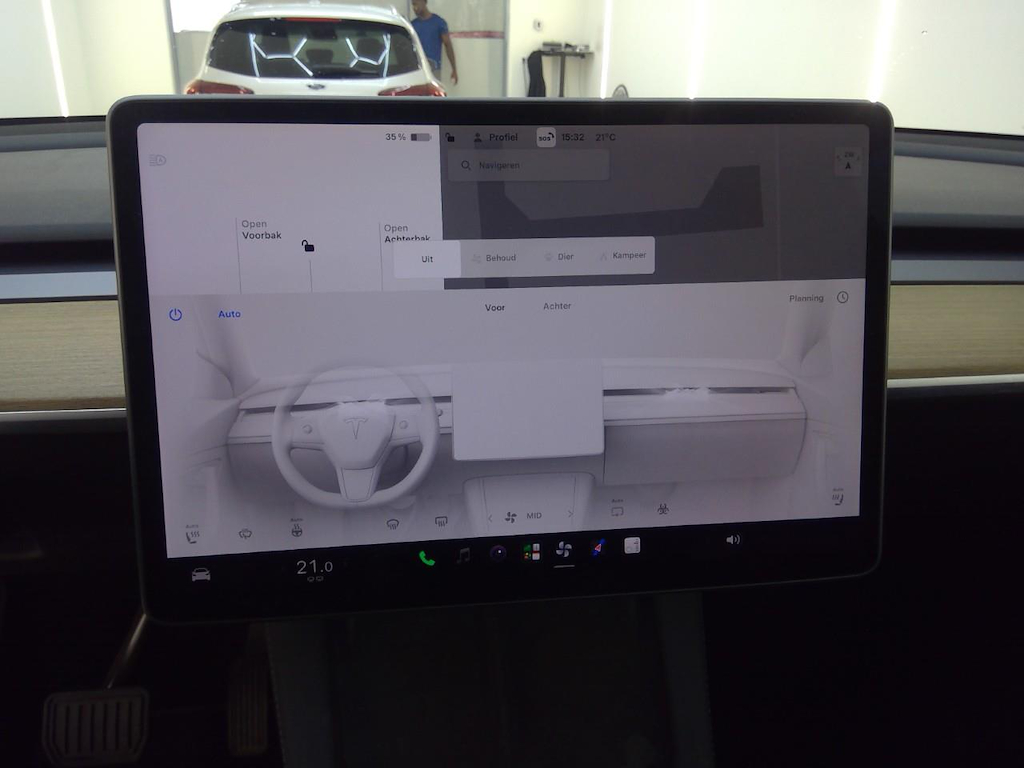 Foto 18 van Tesla Model Y