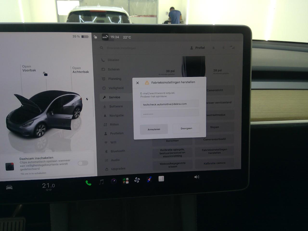 Foto 20 van Tesla Model Y
