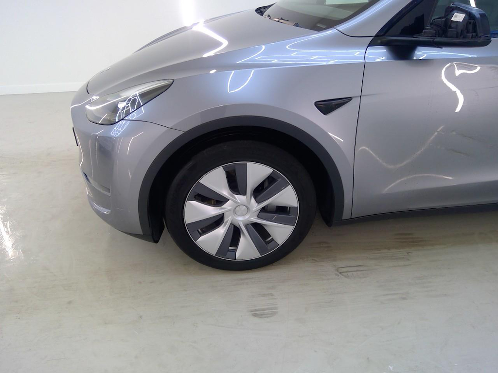 Foto 28 van Tesla Model Y