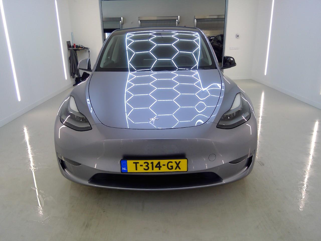 Foto 38 van Tesla Model Y