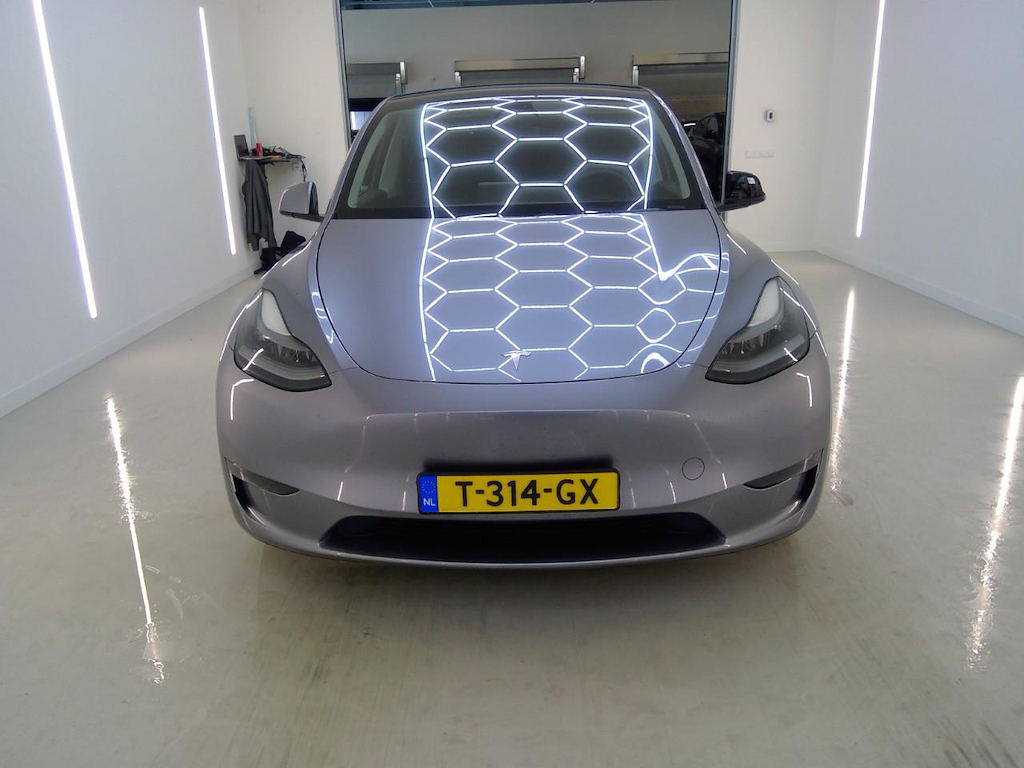 Foto 39 van Tesla Model Y
