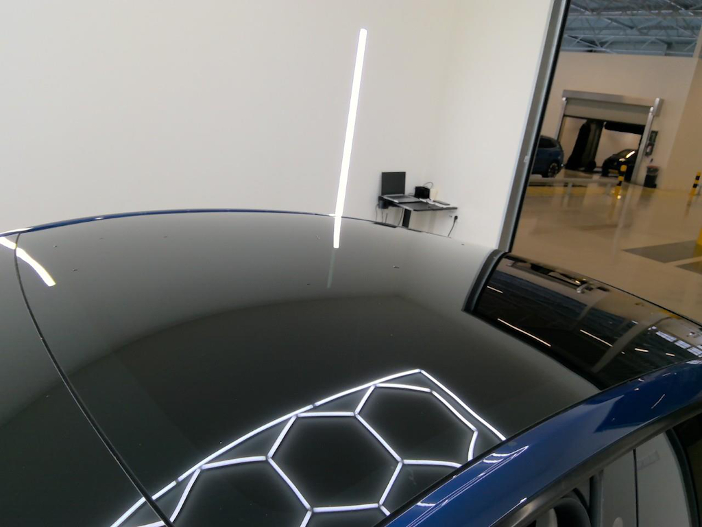 Foto 20 van Tesla Model Y