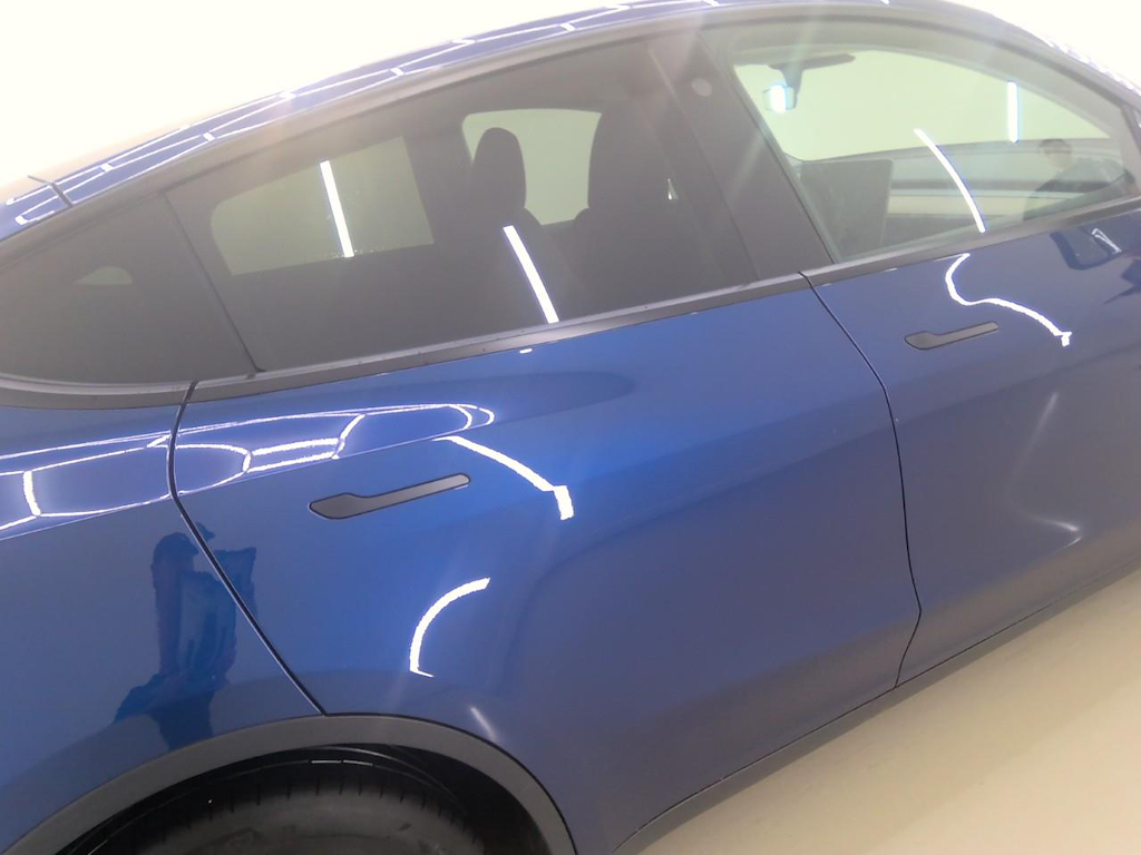 Foto 30 van Tesla Model Y