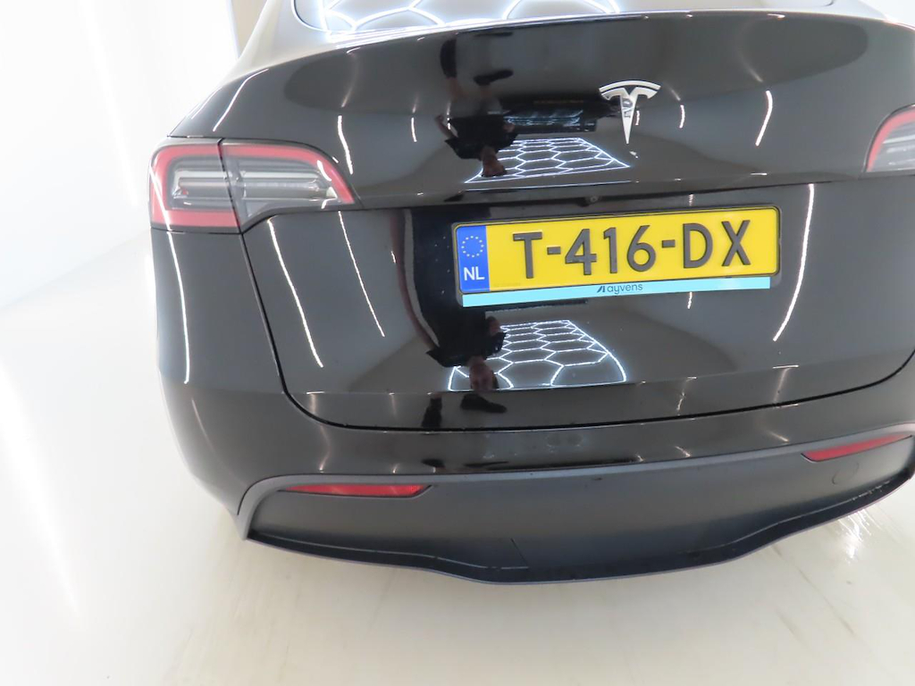 Foto 30 van Tesla Model Y