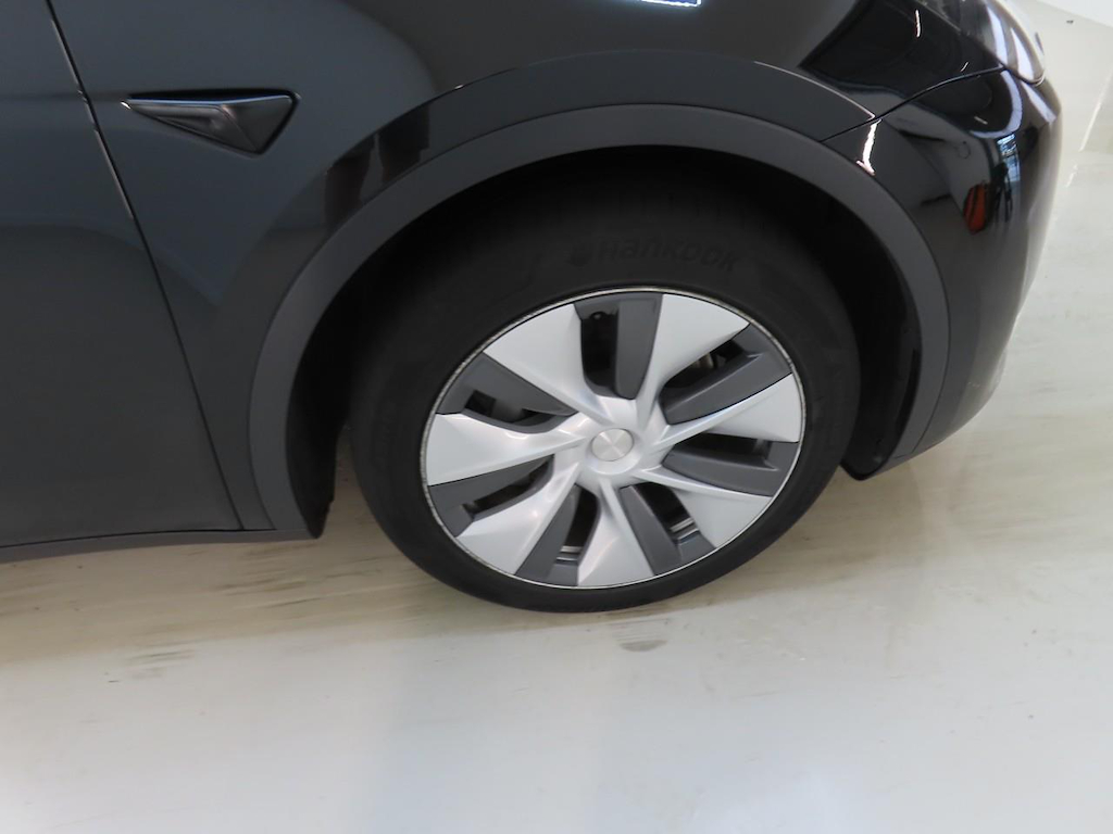 Foto 33 van Tesla Model Y