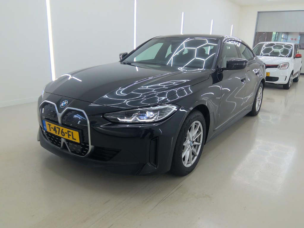 Foto 2 van BMW i4