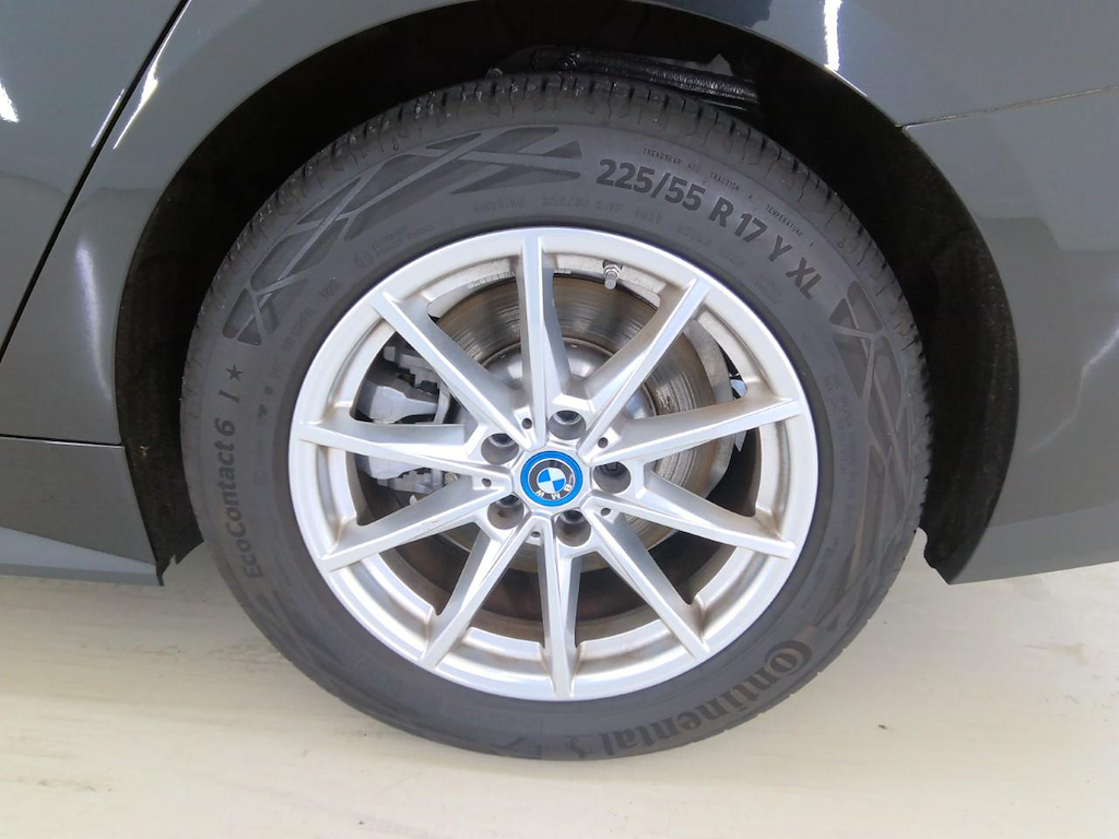 Foto 12 van BMW i4