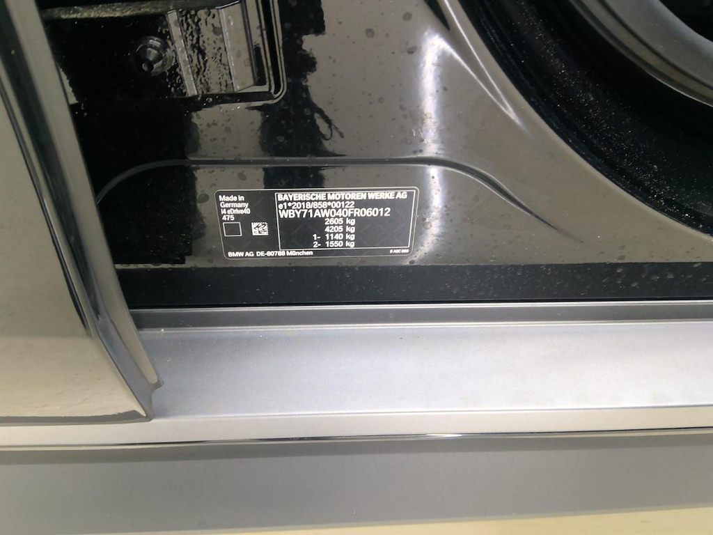 Foto 15 van BMW i4