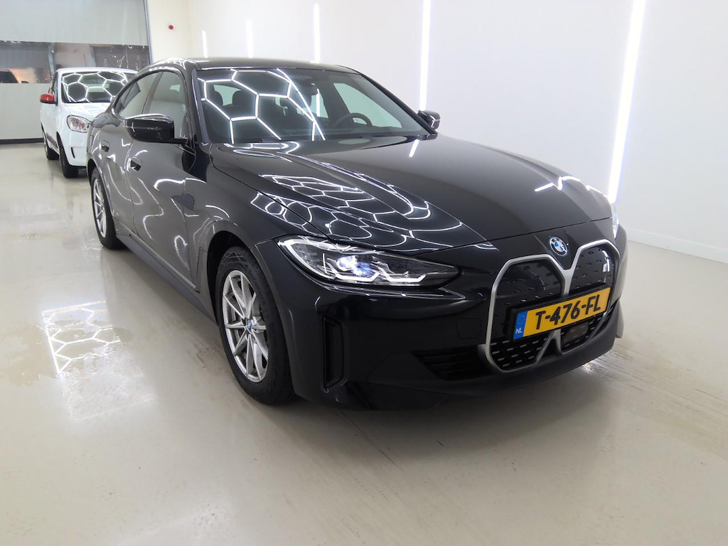 Foto 6 van BMW i4