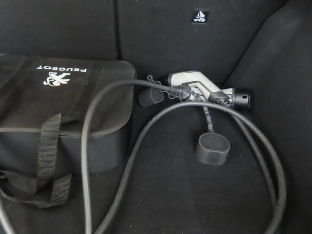 Foto 10 van Peugeot E-208