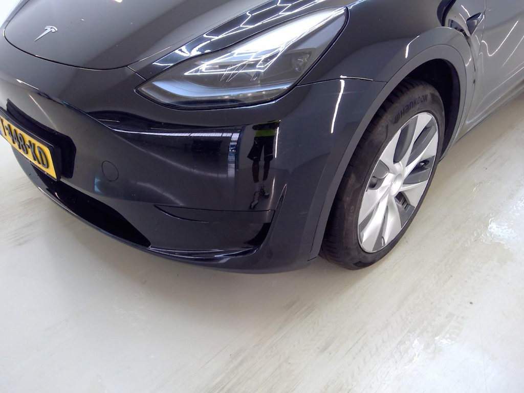 Foto 30 van Tesla Model Y