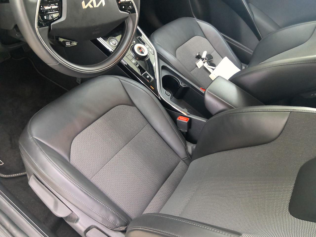 Foto 26 van Kia Niro