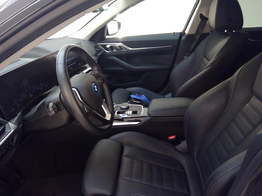 Foto 7 van BMW i4