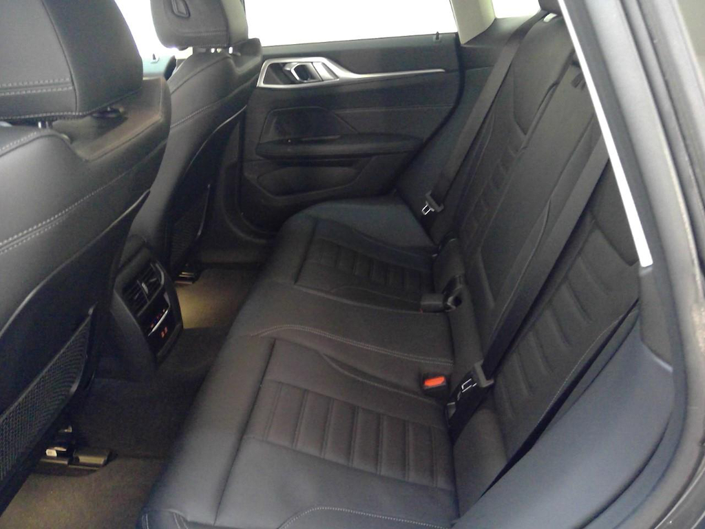 Foto 8 van BMW i4