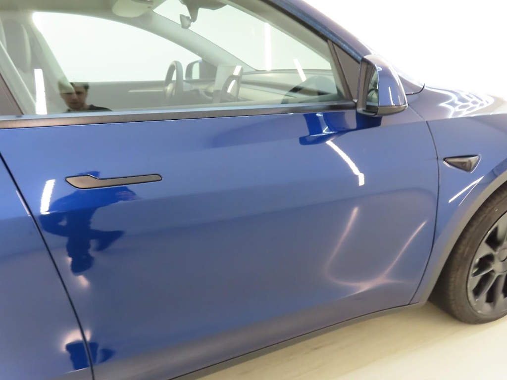 Foto 41 van Tesla Model Y