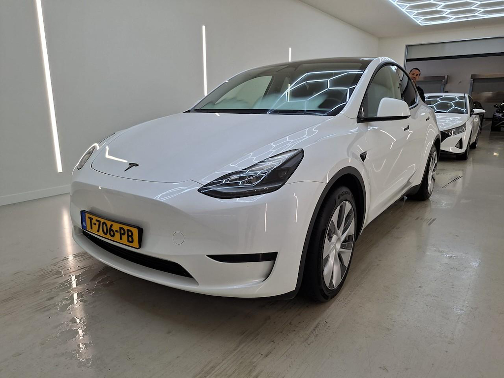 Foto 2 van Tesla Model Y