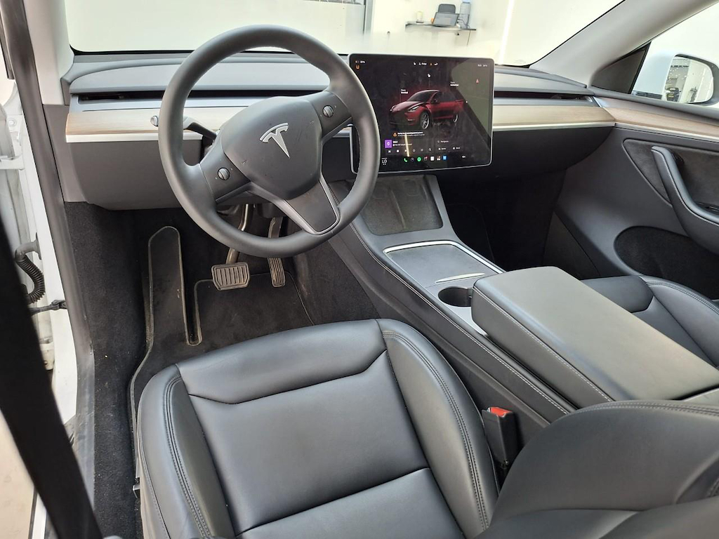 Foto 8 van Tesla Model Y