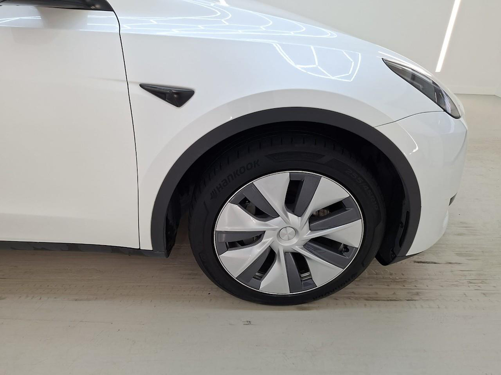 Foto 16 van Tesla Model Y
