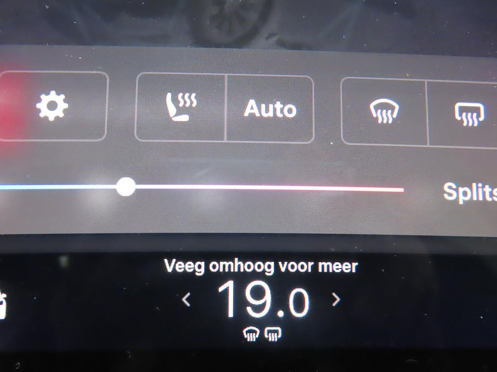 Foto 18 van Tesla Model Y