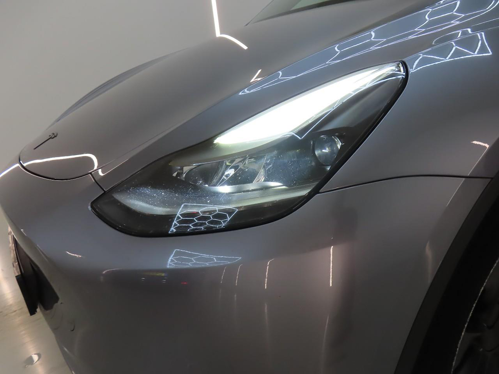 Foto 19 van Tesla Model Y