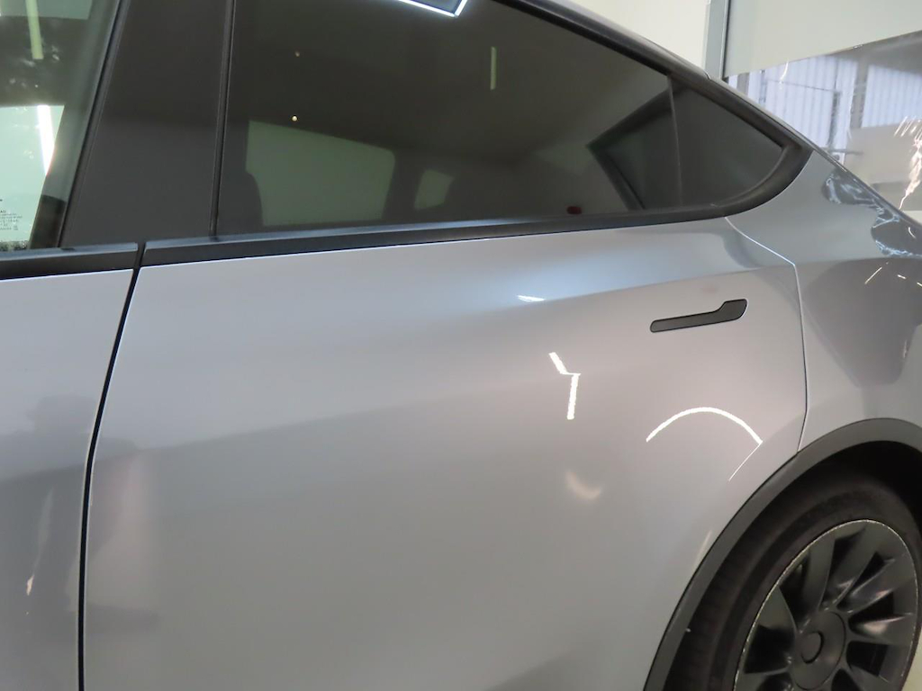 Foto 30 van Tesla Model Y