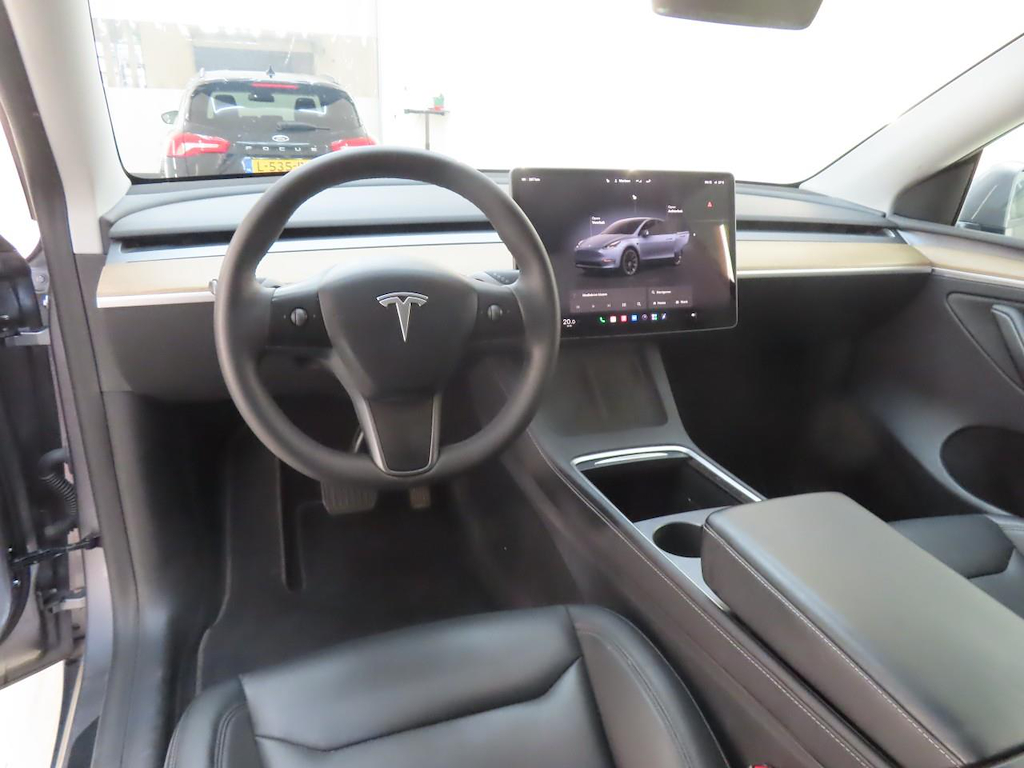 Foto 4 van Tesla Model Y