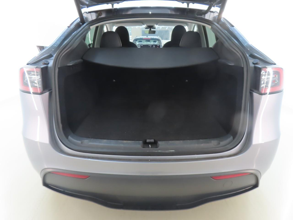 Foto 8 van Tesla Model Y