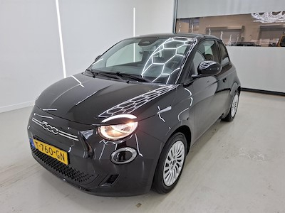 Kaufe FIAT 500e bei Ayvens Carmarket