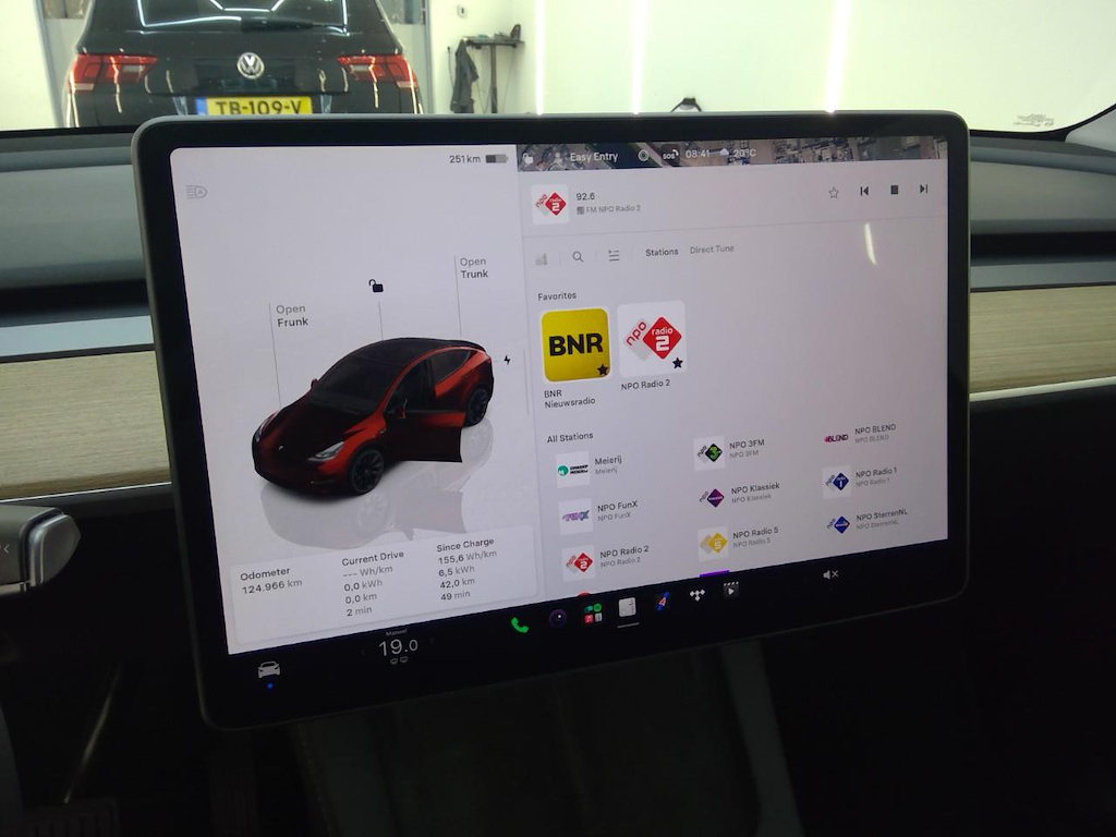 Foto 16 van Tesla Model Y