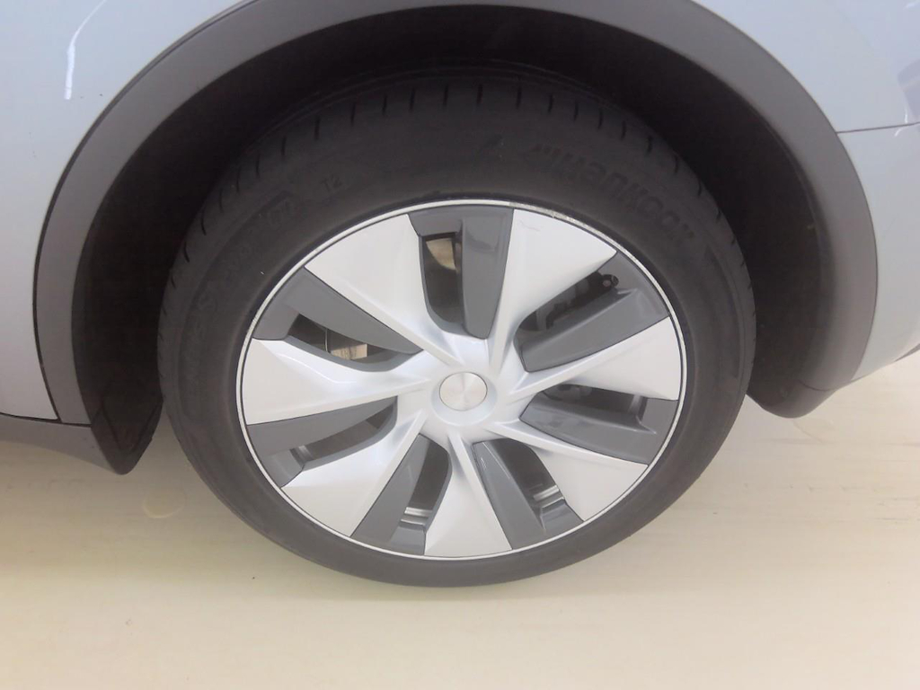 Foto 10 van Tesla Model Y